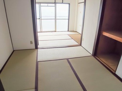 ブルーハイツ塩屋の内装