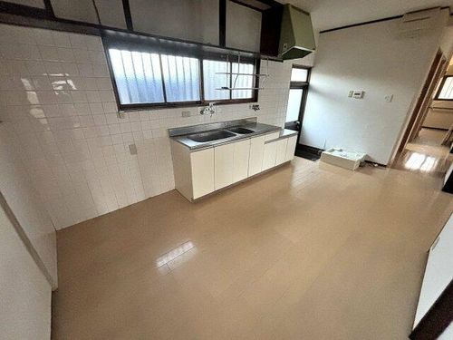 大阪府羽曳野市羽曳が丘西1丁目(一戸建)の賃貸物件の居間