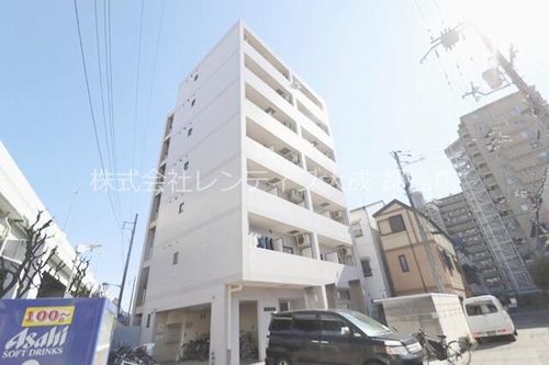 パレス新森の外観