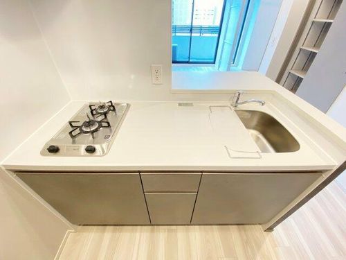 コンフォリア・リヴ北浜淡路町のキッチン