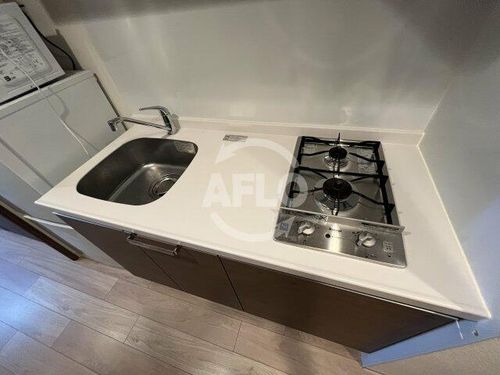 プレサンス新大阪ザ・デイズのキッチン