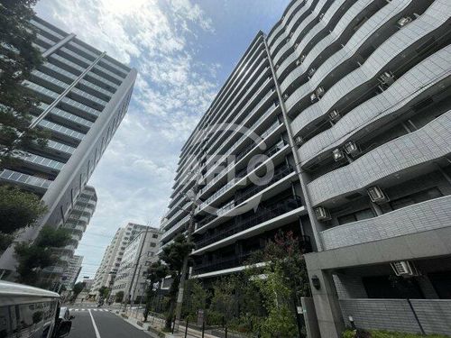 コンフォリア新大阪宮原Qの外観