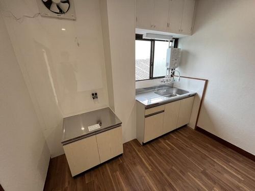 美乃新荘202のキッチン