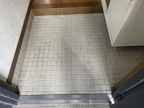 グリーンコスモ田井1-Cの玄関