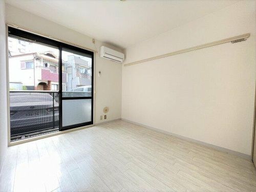 大阪府大阪市東淀川区小松1丁目(アパート)の賃貸物件の居間