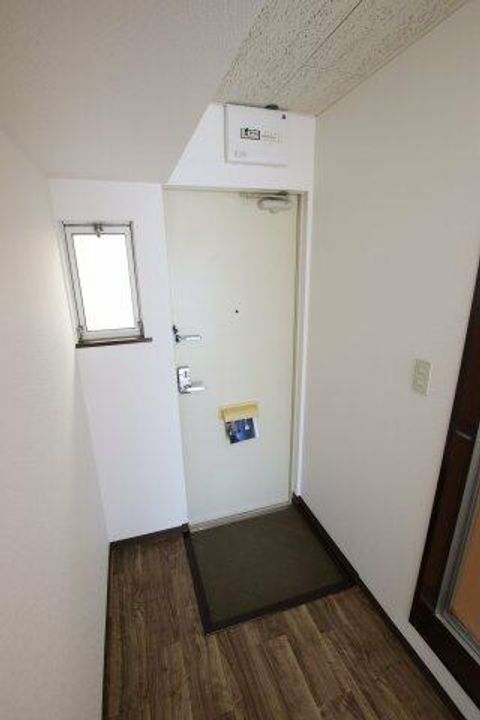 メゾンド・クレールの玄関