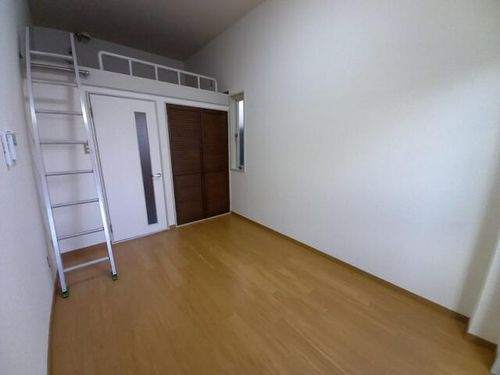 ハイム北八代202の内装