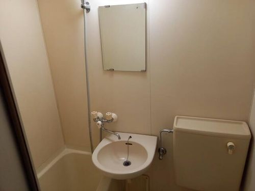 ハイム北八代202の内装