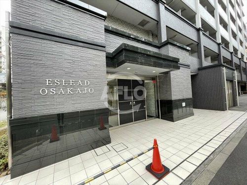 エスリード大阪城の玄関