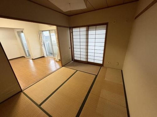 ラブリー姫路手柄山407の内装