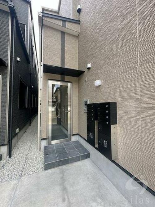 ハーモニーテラス京都太秦の玄関