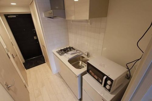 プレサンス名古屋STATIONサティナのキッチン