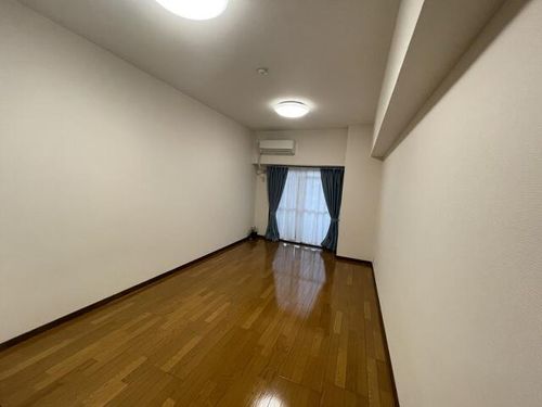 ホワイトシャトー小林2Eの内装