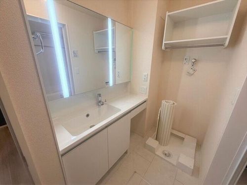 アベニール203の内装