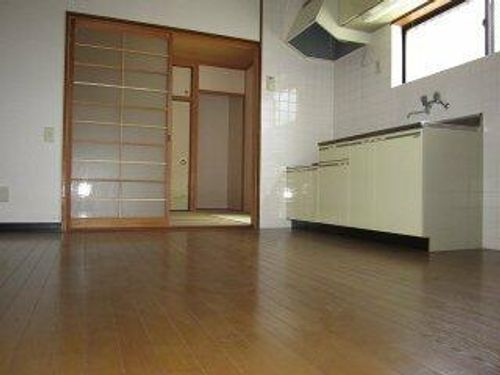第3栗本荘201の居間
