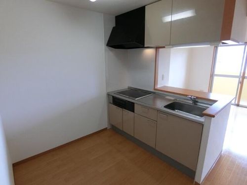 大阪府茨木市彩都やまぶき4丁目(マンション)の賃貸物件のキッチン