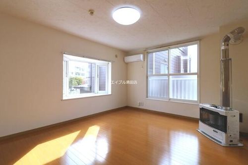 アクアトピア北野Ⅲ203の居間