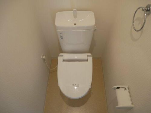 コスタ河堀口の内装