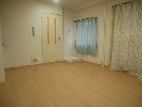 TNKアベノの居間