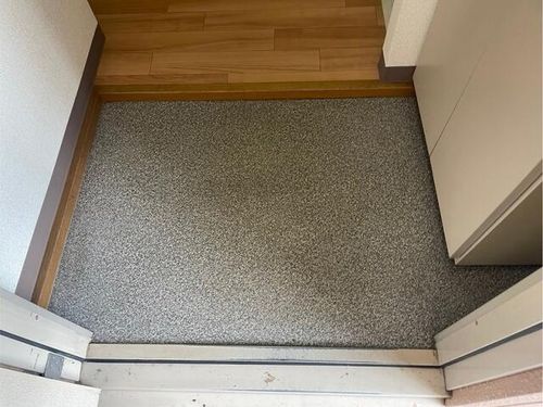 VANROCK立岡201の玄関