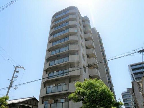 日宝ロイヤルハイツ桑津の外観