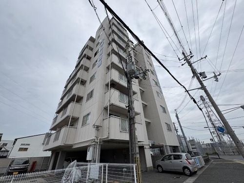 リバーパレス・浜田801の外観