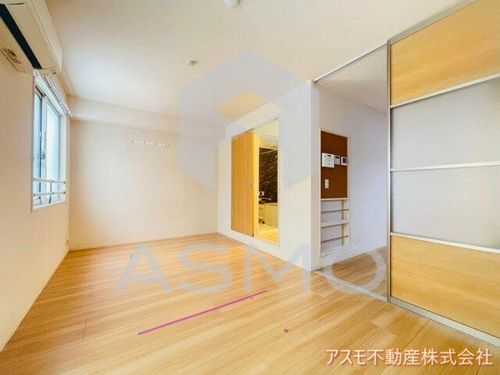 エストドミール野田の居間