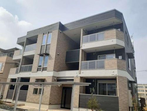 Yシャトレーヌ3301の外観