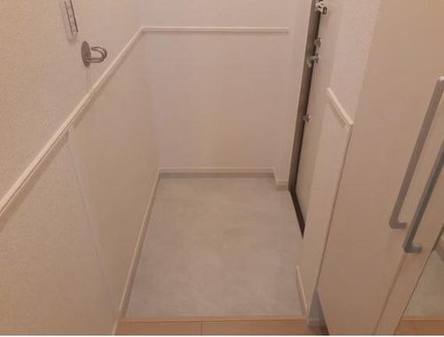 Yシャトレーヌ3301の玄関