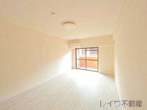 ライオンズシティ難波南の居間