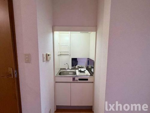 沢良宜レジデンスのキッチン