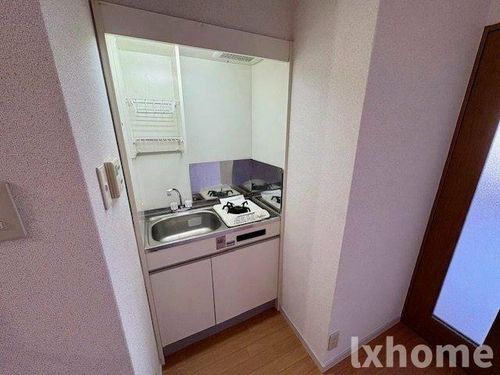 沢良宜レジデンスのキッチン