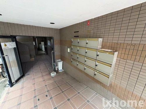 ハイツ茨木の玄関