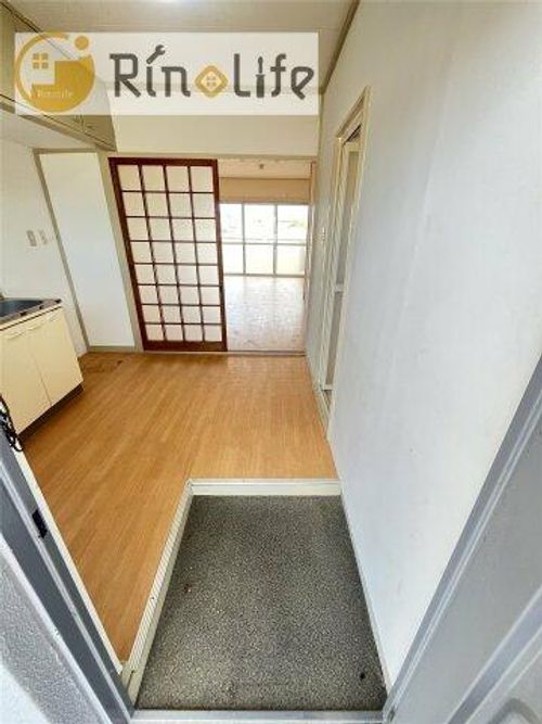 大阪府八尾市山本町南3丁目(マンション)の賃貸物件の玄関