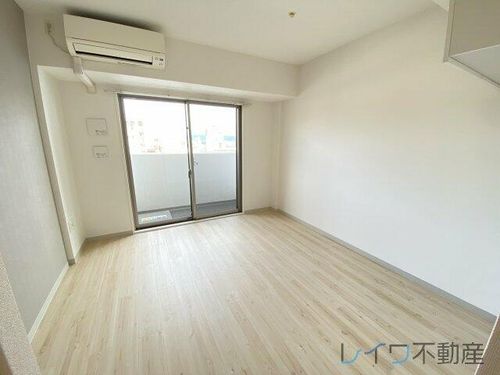 セレニテ上町台の居間