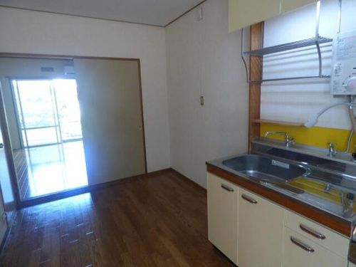 パナハイツ田中の居間