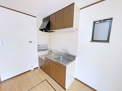 愛知県名古屋市南区鳴浜町2丁目(テラスハウス)の賃貸物件のキッチン