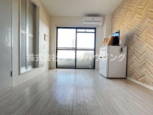 大阪府寝屋川市香里北之町(マンション)の賃貸物件の居間