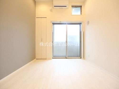 ハーモニーテラス靖国町IV205の内装