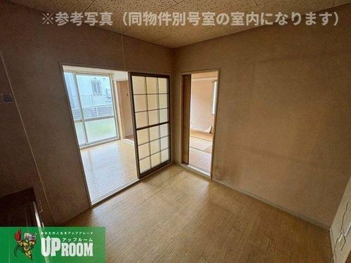 レ・リーサ202の居間