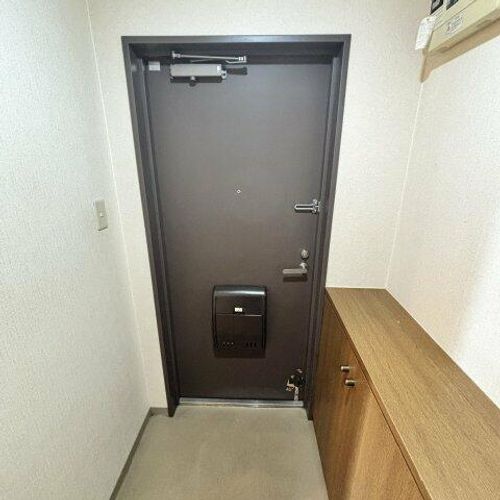 ケントヘイマ302の玄関