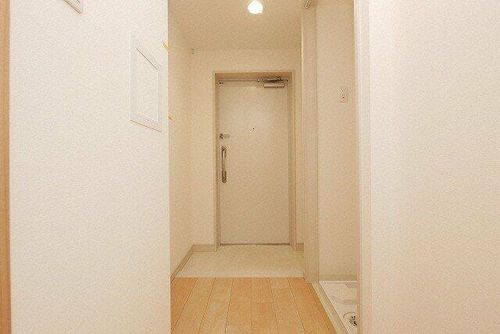 エスカーサ大阪WEST九条駅前の内装