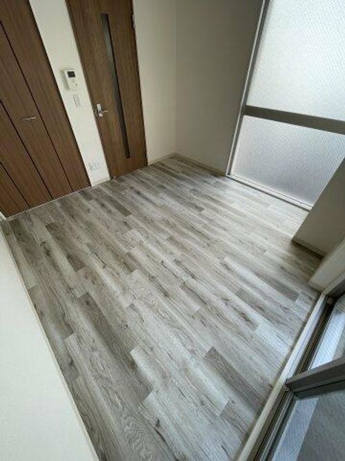 リップルナンバイーストの内装