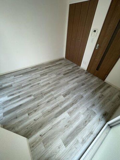 リップルナンバイーストの内装