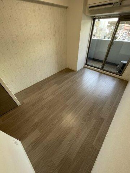 プレサンスOSAKADOMECITYクロスティの居間
