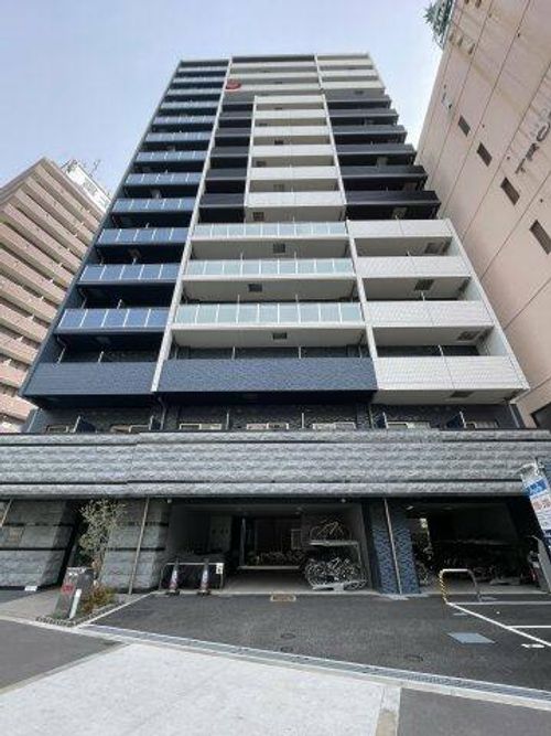 プレサンスOSAKADOMECITYクロスティの外観