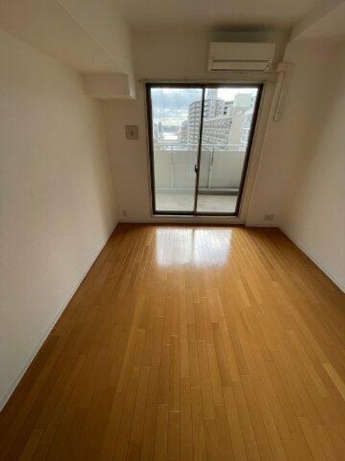 ルクレ阿波座レジデンスの居間