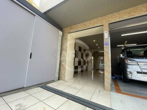 ベリーウェル福島の玄関