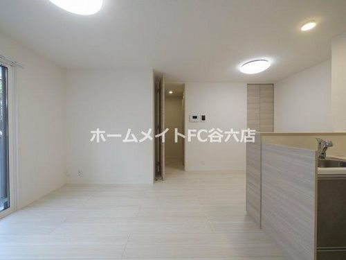 トリシアコートあべのTSの居間