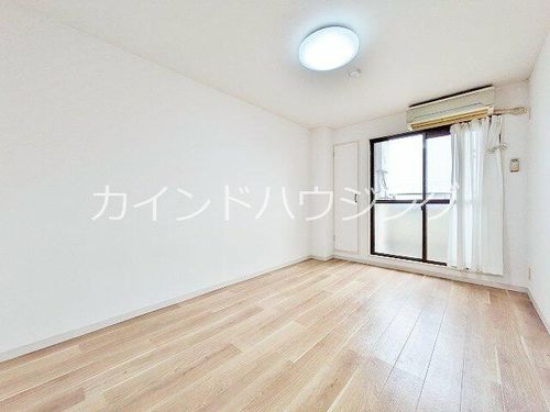 ポアール住之江の居間